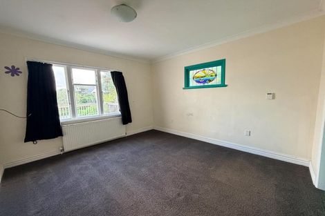 Photo of property in 57 Maupuia Road, Maupuia, Wellington, 6022