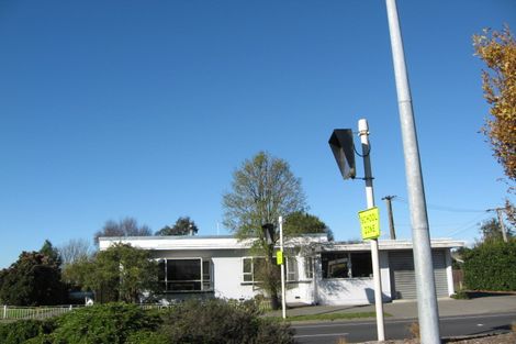 Photo of property in 720 Main North Road, Belfast, Christchurch, 8051