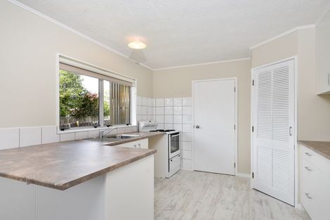 Photo of property in 112 Borich Road, Sunnyvale, Auckland, 0612