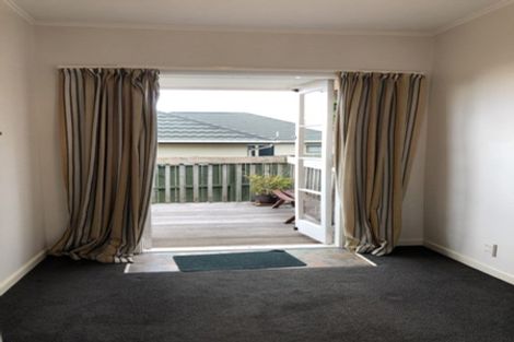 Photo of property in 16 Methuen Road, Avondale, Auckland, 0600