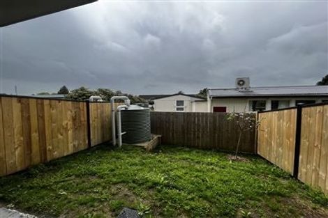 Photo of property in 39 Eileen Newey Place, Henderson, Auckland, 0612