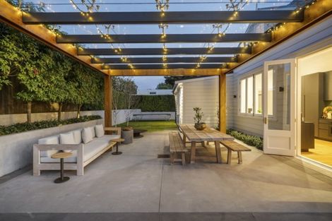 Photo of property in 24 Kenyon Avenue, Mount Eden, Auckland, 1024