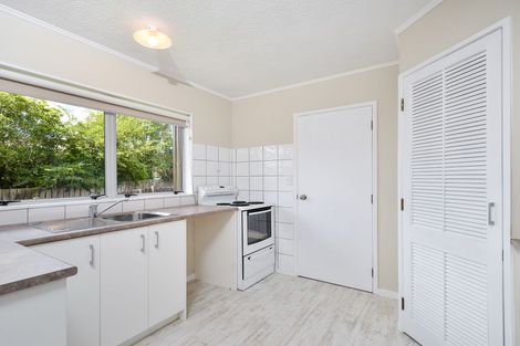 Photo of property in 112 Borich Road, Sunnyvale, Auckland, 0612