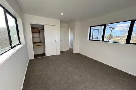 Photo of property in 338 Triangle Road, Massey, Auckland, 0614