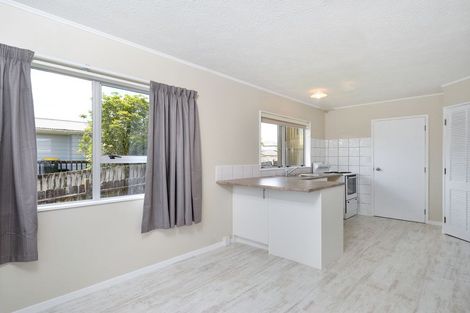 Photo of property in 112 Borich Road, Sunnyvale, Auckland, 0612