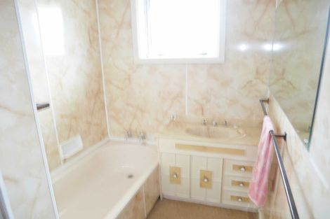 Photo of property in 1/21 Apollo Place, Papanui, Christchurch, 8052