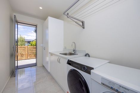 Photo of property in 93 Infinity Drive, Wanaka, 9305