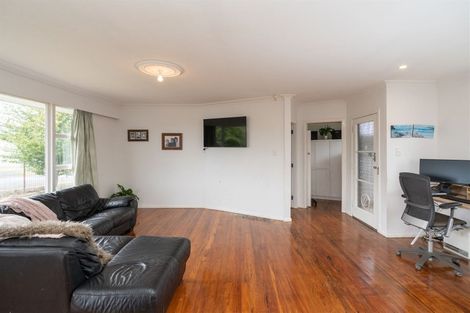 Photo of property in 1 Larnach Street, St Andrews, Hamilton, 3200