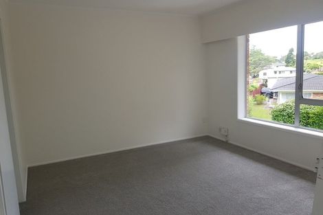 Photo of property in 1/16 Diana Drive, Glenfield, Auckland, 0627