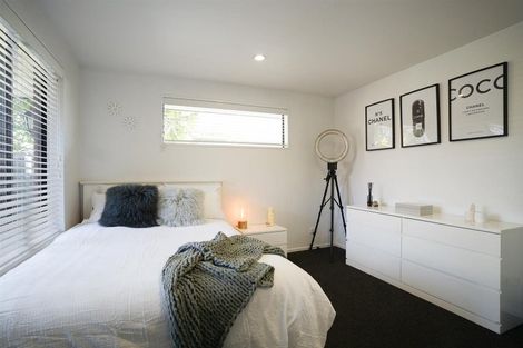 Photo of property in 26a Crofton Road, Harewood, Christchurch, 8051