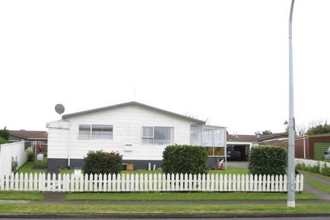 Photo of property in 1/6 Wicklow Place, Bell Block, New Plymouth, 4312