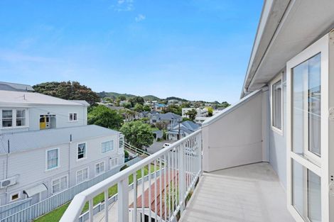 Photo of property in Luxford Villas, 304/72 Herald Street, Berhampore, Wellington, 6023