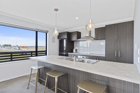 Photo of property in 15 Ponga Place, Papamoa Beach, Papamoa, 3118