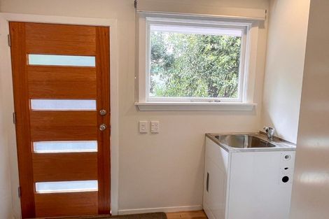 Photo of property in 37 Warren Crescent, Hillmorton, Christchurch, 8025