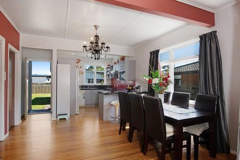 Photo of property in 159 College Street, Awapuni, Palmerston North, 4412