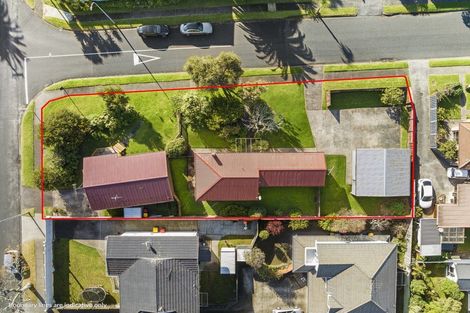 Photo of property in 10 Eastern Beach Road, Eastern Beach, Auckland, 2012