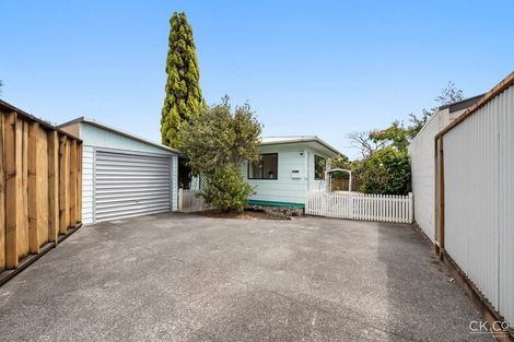 Photo of property in 2/11 Bauchop Road, Waterloo, Lower Hutt, 5011