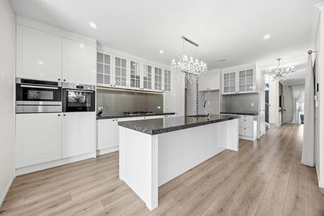Photo of property in 16 Lime Hill Rise, Flat Bush, Auckland, 2019