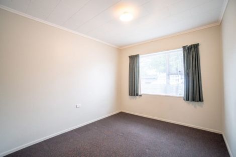 Photo of property in 3 Seddon Street, Takaro, Palmerston North, 4412