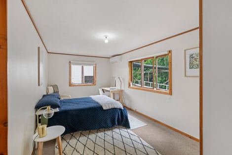 Photo of property in 36 Rangatira Road, Birkenhead, Auckland, 0626