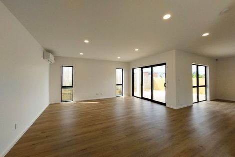 Photo of property in 13 Earlywood Road, Takanini, 2110