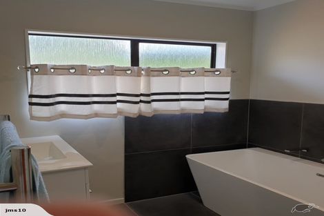 Photo of property in 2/87 Cook Street, Howick, Auckland, 2014