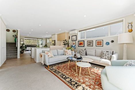 Photo of property in 33 Sanremo Lane, Stanmore Bay, Whangaparaoa, 0932