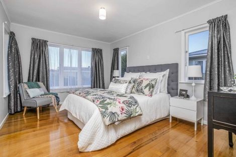 Photo of property in 1/15 Elizabeth Street, Papakura, 2110