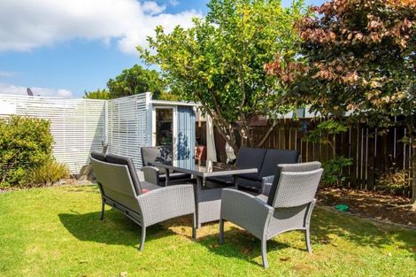 Photo of property in 52 Russley Drive, Mount Maunganui, 3116