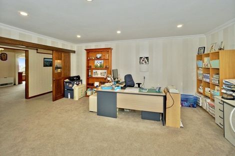 Photo of property in 16 Randell Place, Te Puke, 3119