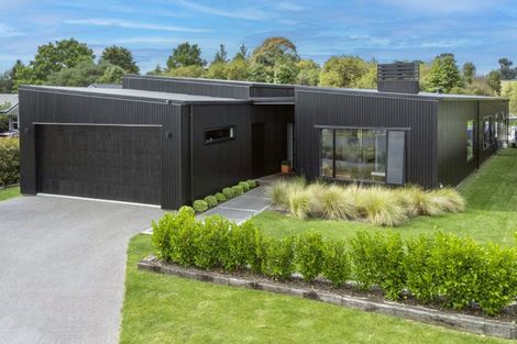 Photo of property in 11 Bodes Lane, Kinloch, Taupo, 3377