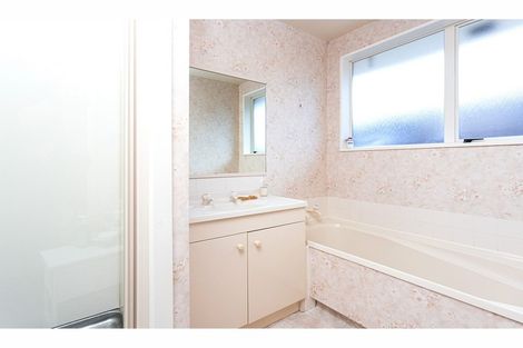 Photo of property in 2/96 Buchanans Road, Hei Hei, Christchurch, 8042