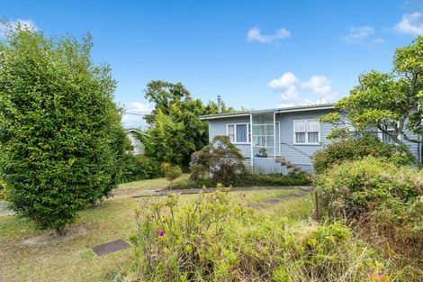 Photo of property in 64 Sylvan Crescent, Te Atatu South, Auckland, 0610