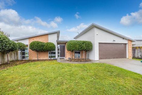 Photo of property in 33 Chadwick Place, Rototuna North, Hamilton, 3210