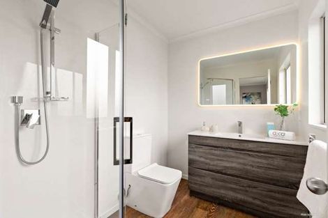 Photo of property in 5a San Luis Place, Golflands, Auckland, 2013