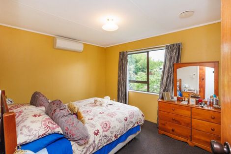 Photo of property in 35 Kowhai Street, Tokomaru, Palmerston North, 4474