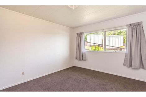 Photo of property in 23 Landow Place, Henderson, Auckland, 0612