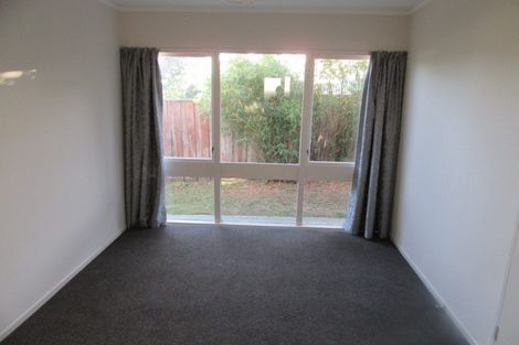 Photo of property in 16 Montana Road, Totara Park, Upper Hutt, 5018