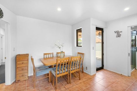 Photo of property in 10 Evatt Street, Bryndwr, Christchurch, 8053