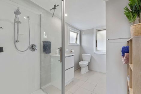 Photo of property in 6 Holden Avenue, Holdens Bay, Rotorua, 3010