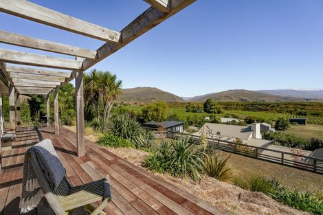 Photo of property in 32 Hall Road, Bannockburn, Cromwell, 9384