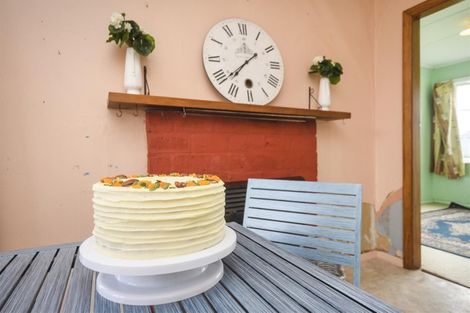 Photo of property in 12 Rira Street, Marton, 4710