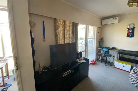 Photo of property in 2/2 Yacht Place, Bucklands Beach, Auckland, 2012