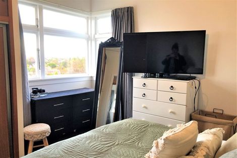 Photo of property in 1 Mcneil Street, Balclutha, 9230