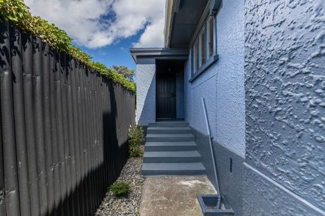 Photo of property in 110 Seaview Road, Westown, New Plymouth, 4310