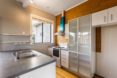 Photo of property in 19 Old Lake Road, Narrow Neck, Auckland, 0624