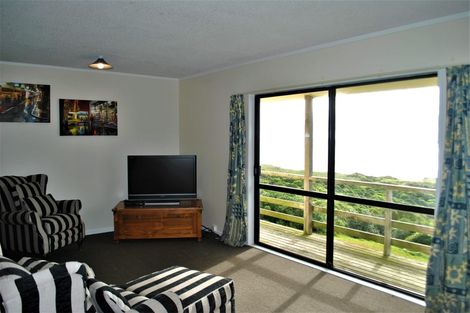 Photo of property in 15 Tikati View, Titahi Bay, Porirua, 5022