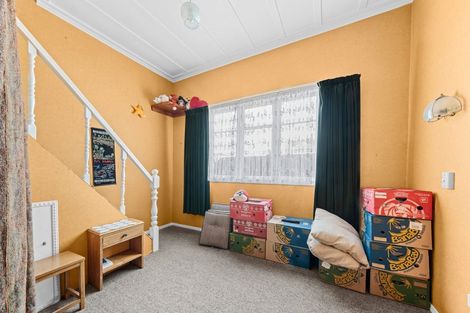 Photo of property in 20 Douglas Street, Hawera, 4610