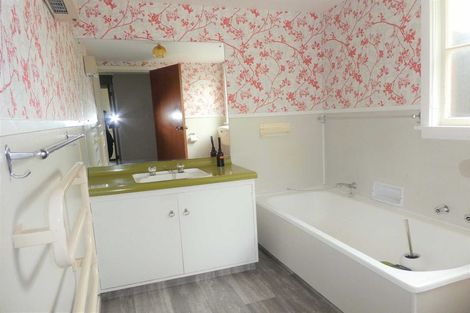 Photo of property in 35 Hackthorne Road, Cashmere, Christchurch, 8022