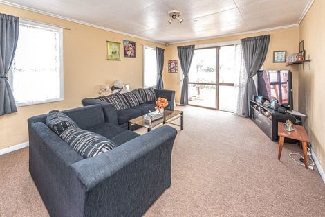 Photo of property in 28 Konini Street, Tawhero, Whanganui, 4501